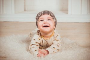 Przygody w ogrodzie: Zabawy i działania wśród roślin i przyrody
